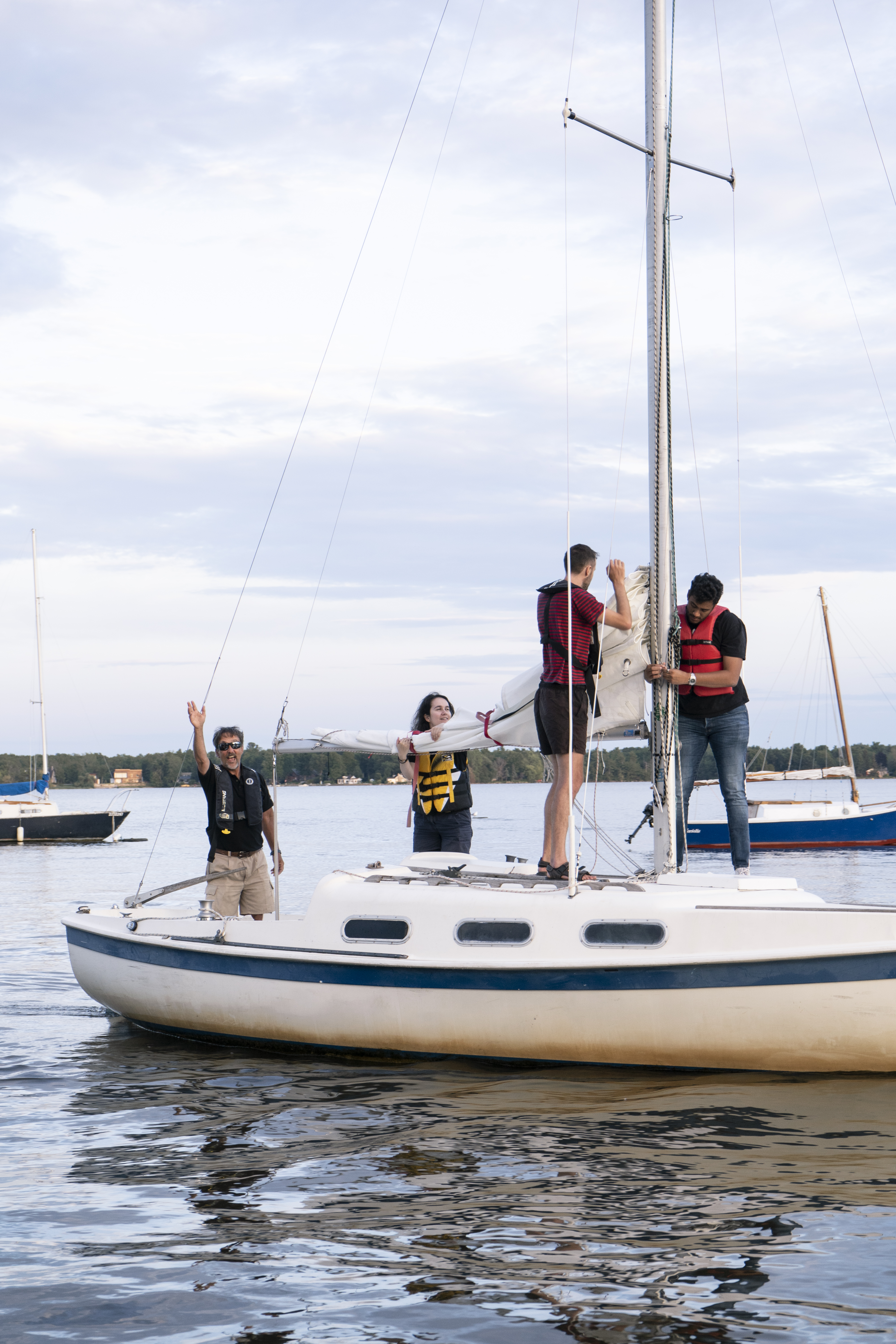 Initiation to sailing